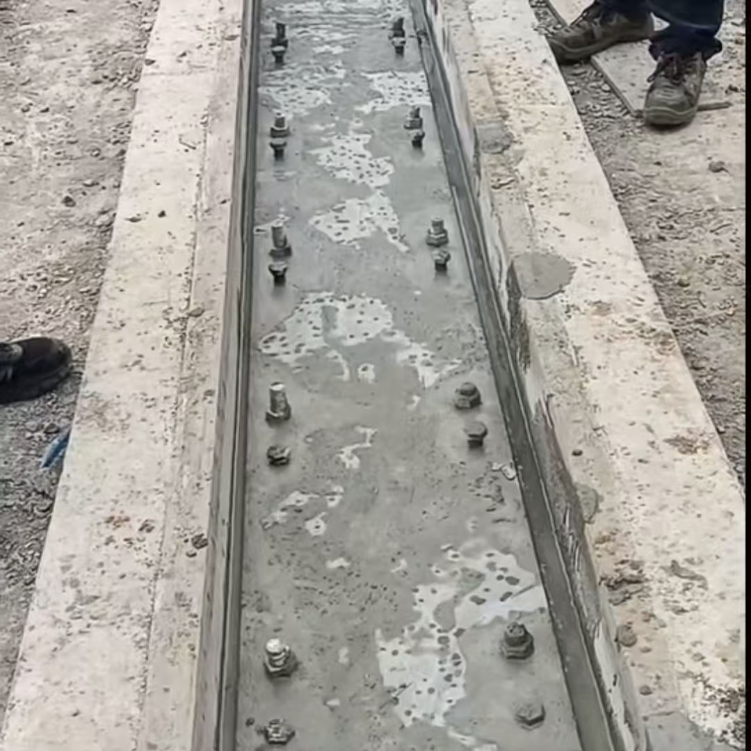 平鲁环氧树脂轨道胶泥是什么？用在哪里？